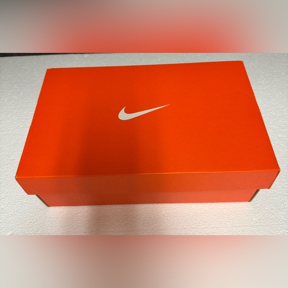 Nike Women's Wmns Free TR 8 - Picture 15 of 16